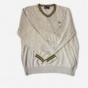 VINTAGE FRED PERRY V-NECK SWEATER